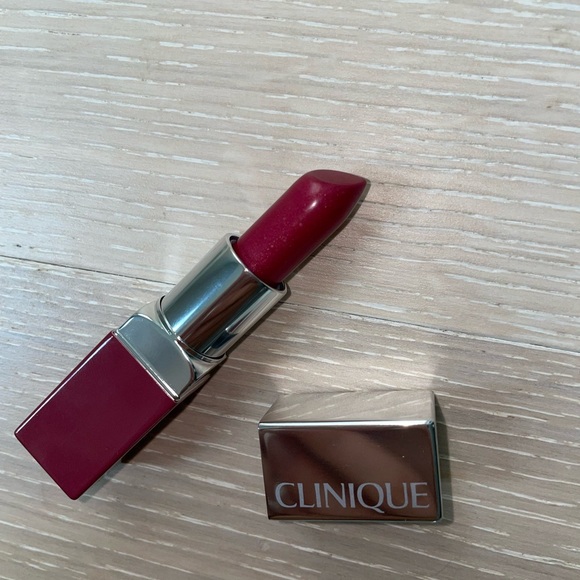 Clinique Other - Clinique 13 Love Pop‎ Women’s Red Berry Lipstick NEW